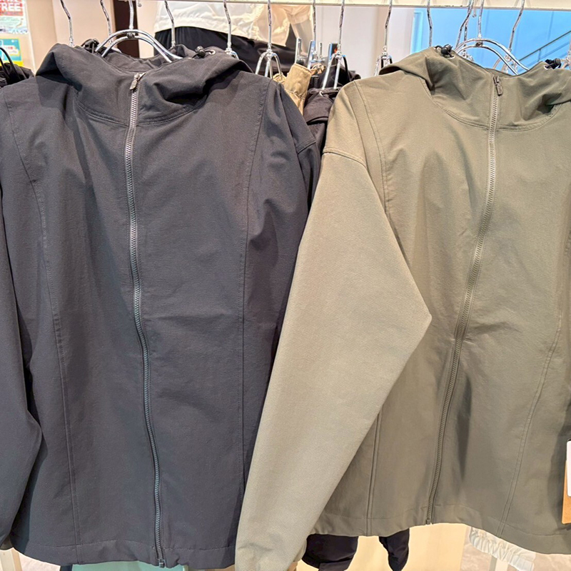 様々なシーンで活躍するウインドブレーカー